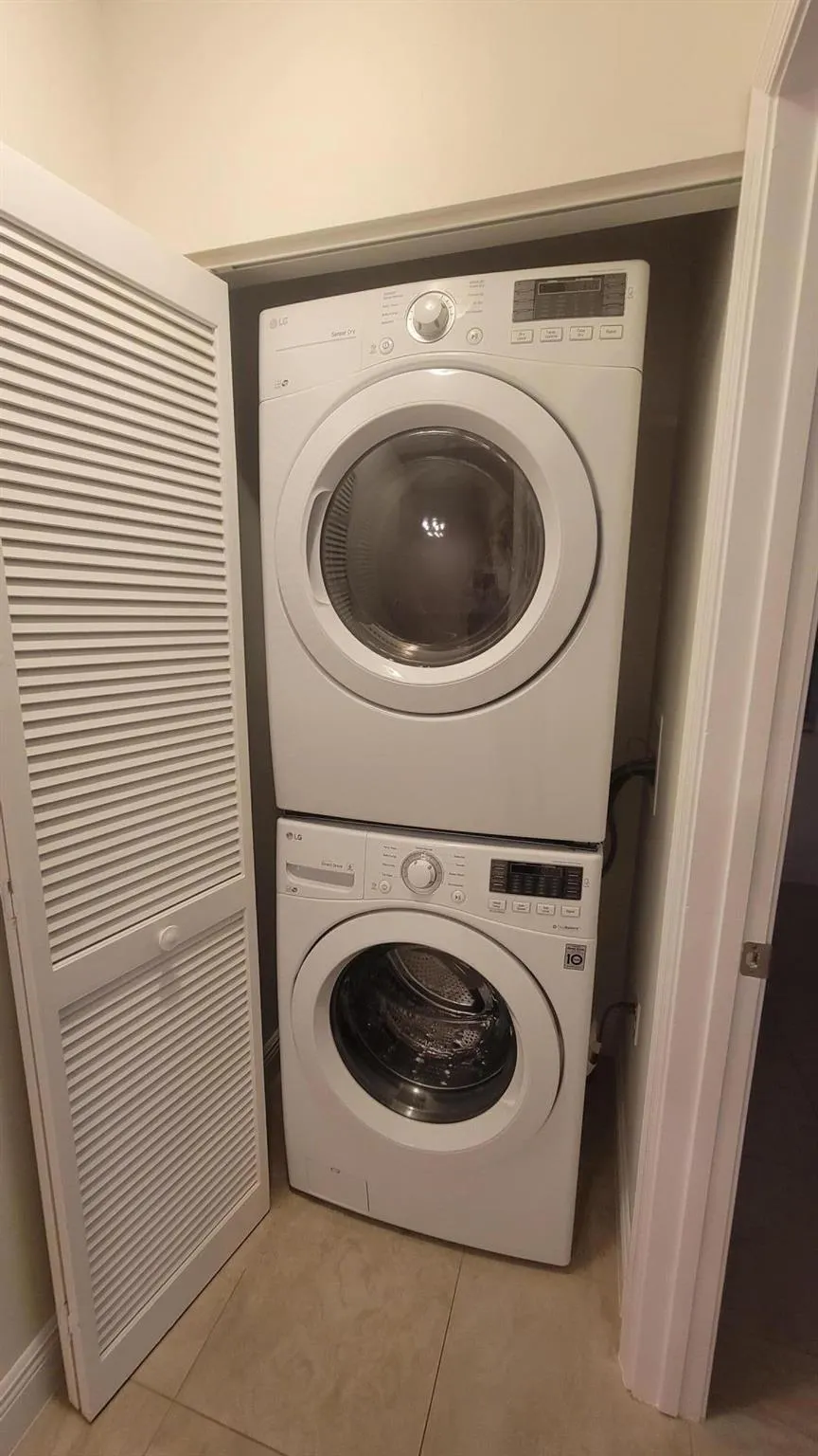 1072 Keystone Drive N, #A