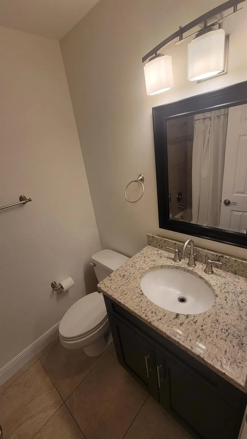 1072 Keystone Drive N, #A