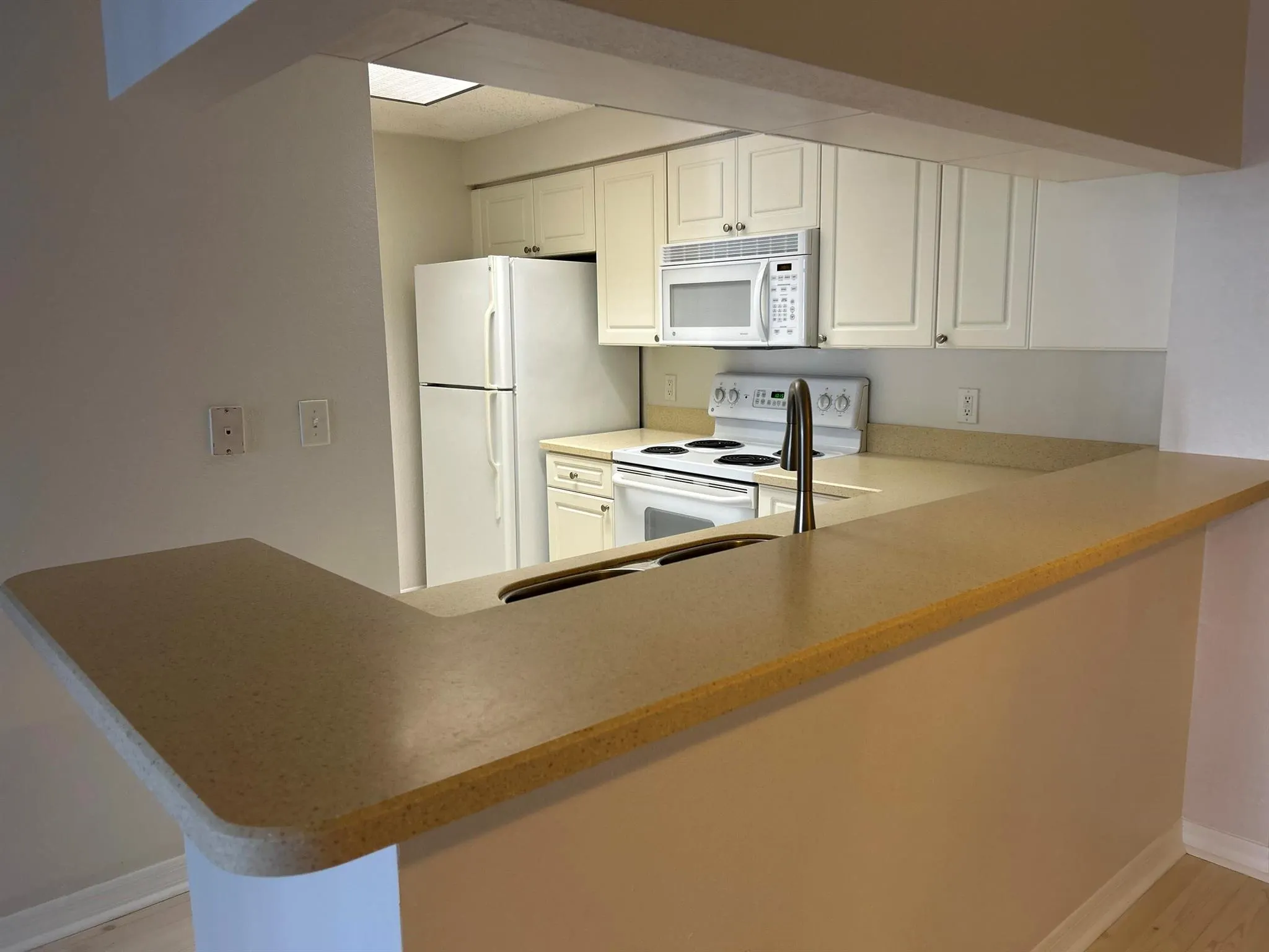 3021 Alcazar Place, #204