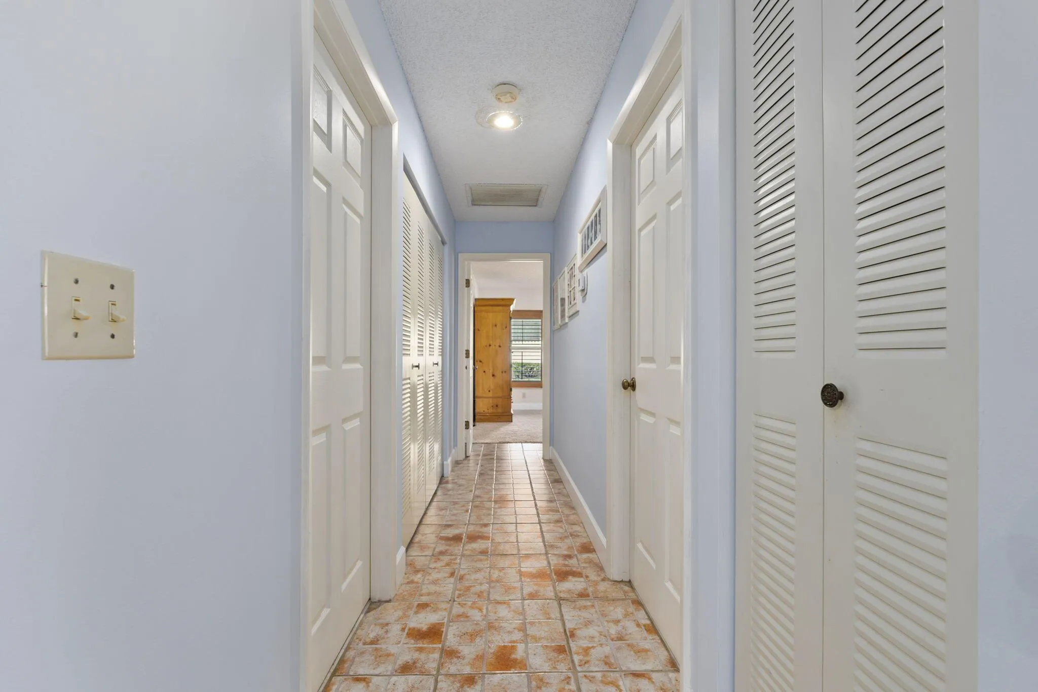 1767 S Dovetail Drive, #R