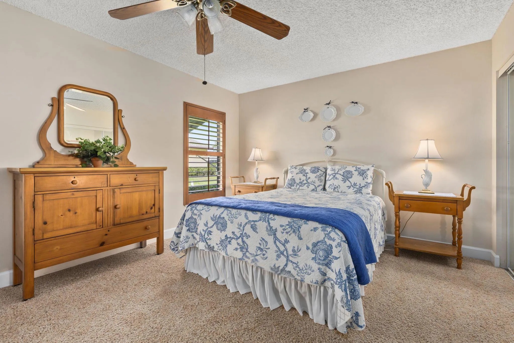 1767 S Dovetail Drive, #R