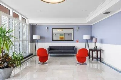 2650 Lake Shore Drive, #201