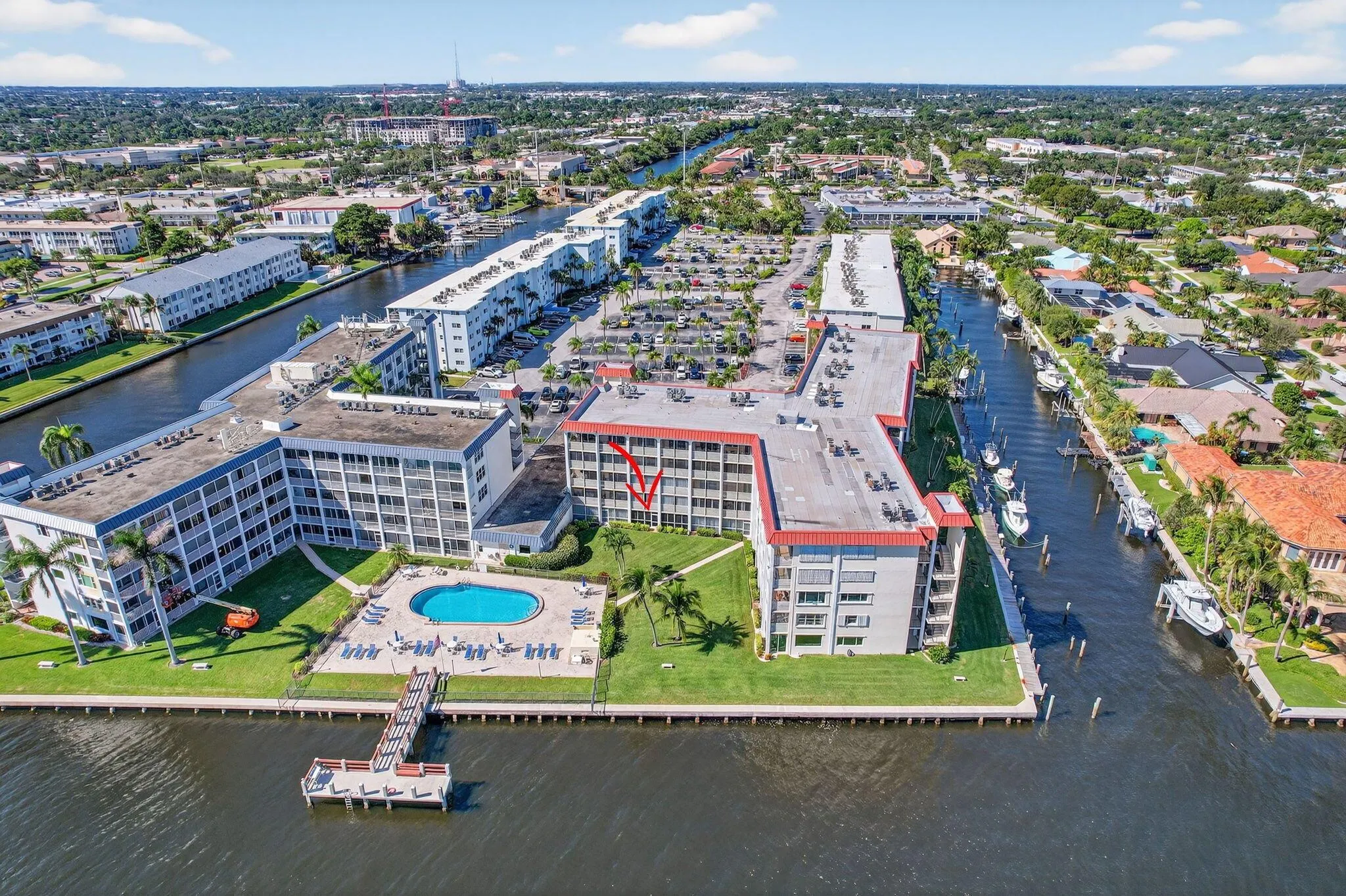 105 Paradise Harbour Boulevard, #102