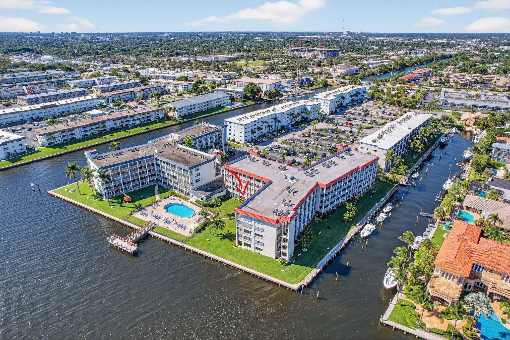 105 Paradise Harbour Boulevard, #102