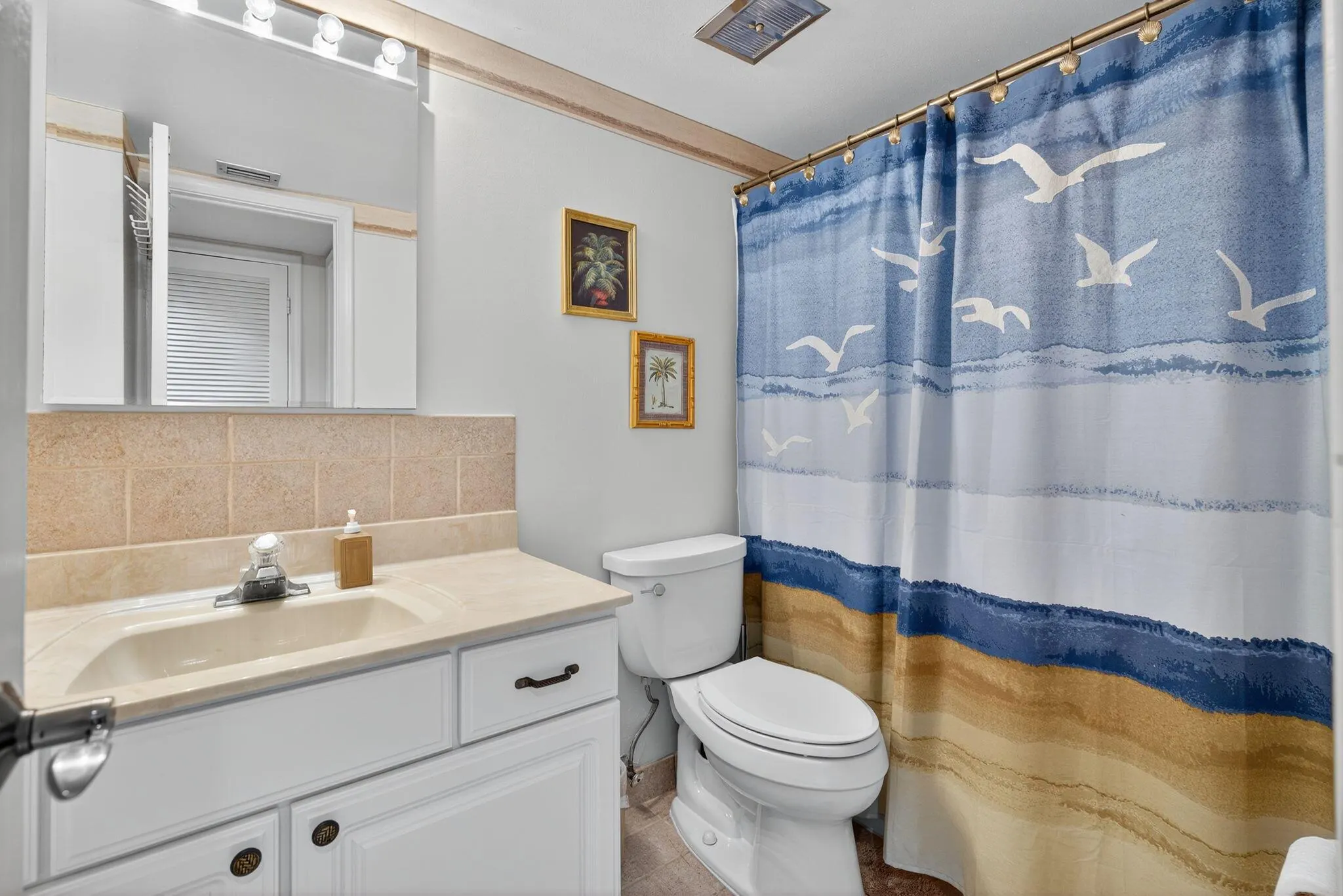 105 Paradise Harbour Boulevard, #102