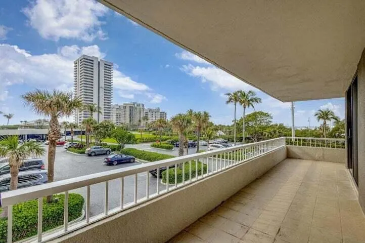 5550 N Ocean Drive, #2b