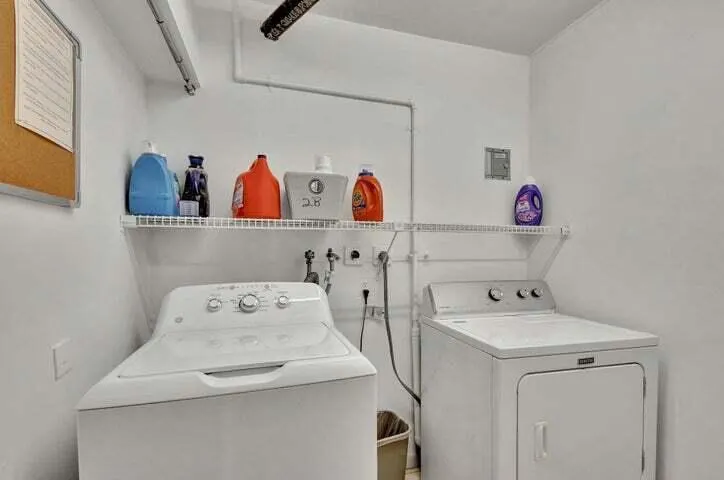 5550 N Ocean Drive, #2b