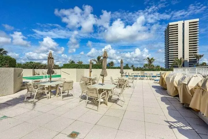 5550 N Ocean Drive, #2b