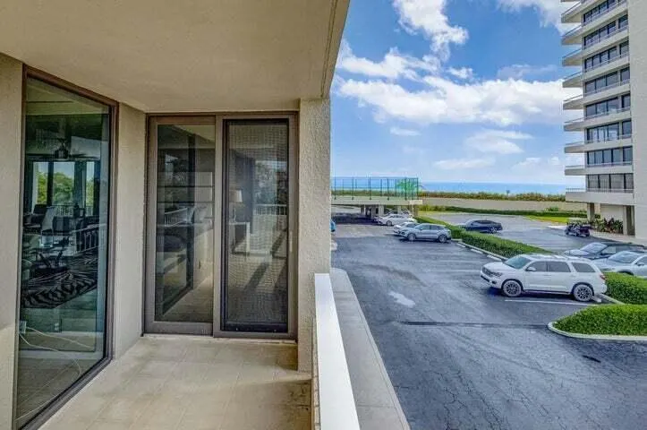 5550 N Ocean Drive, #2b