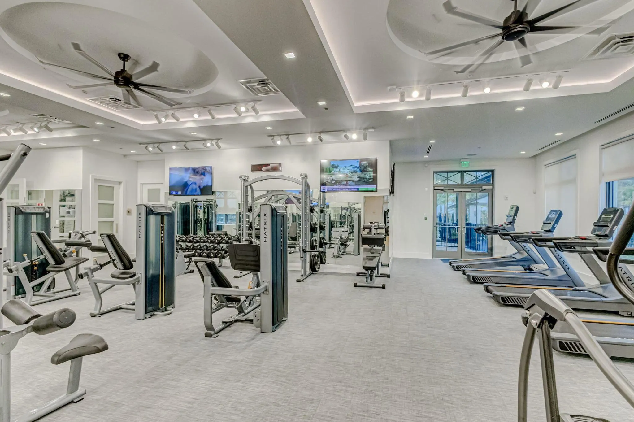 9288 Crestview Circle