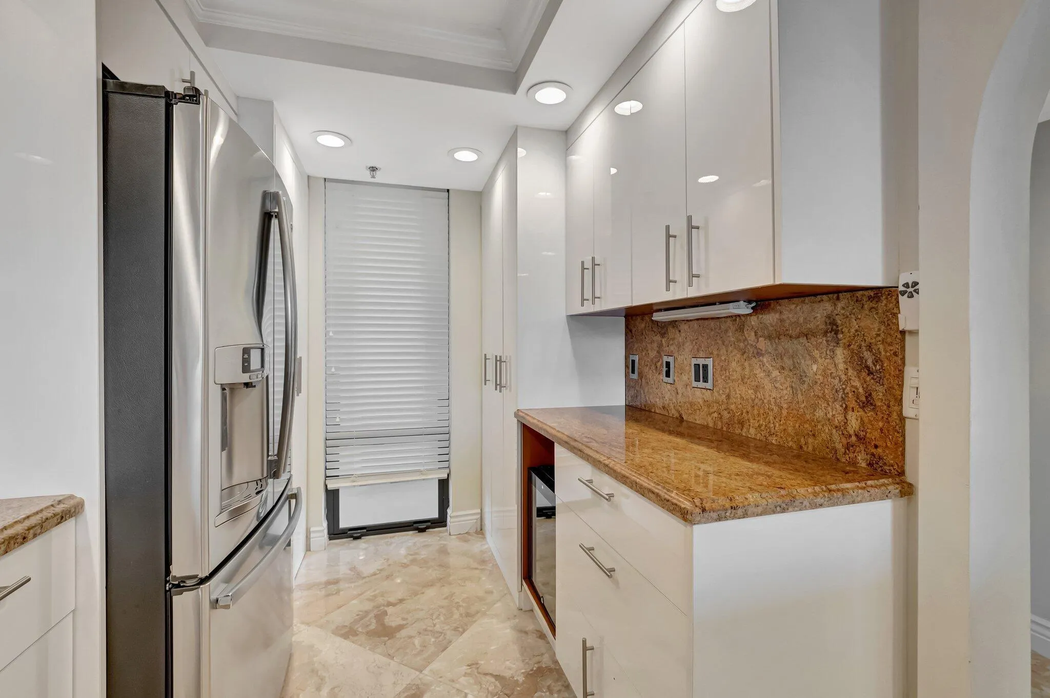 2707 N Ocean Boulevard, #D506