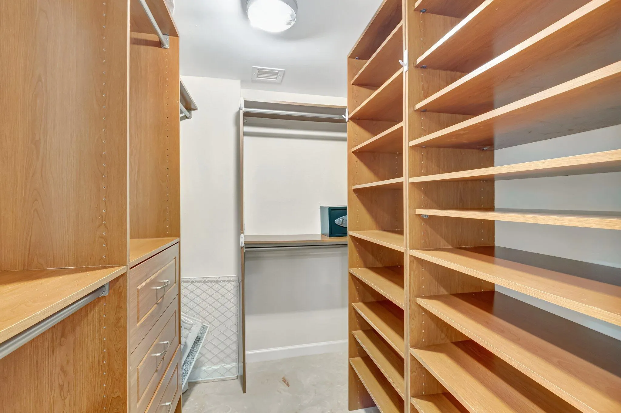 2707 N Ocean Boulevard, #D506