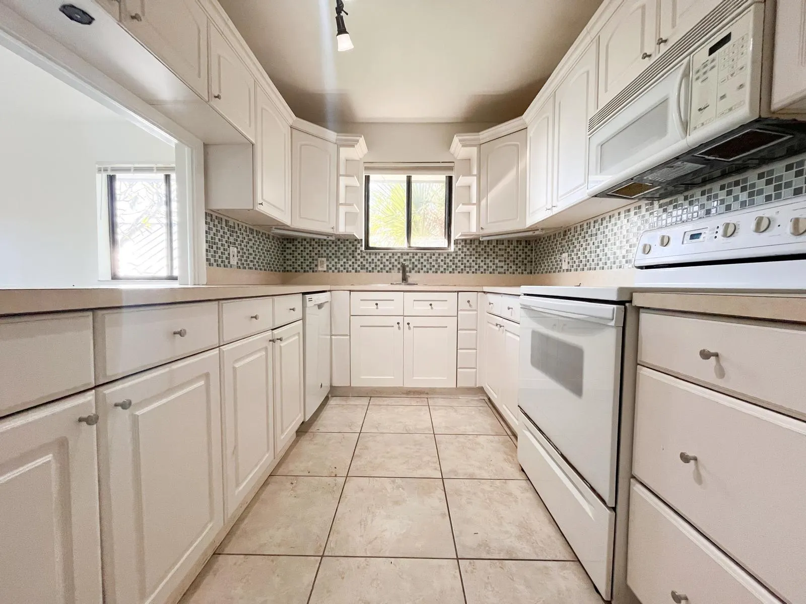 125 S Palmway Avenue, #3