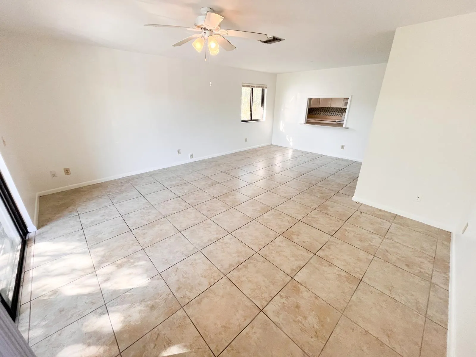 125 S Palmway Avenue, #3