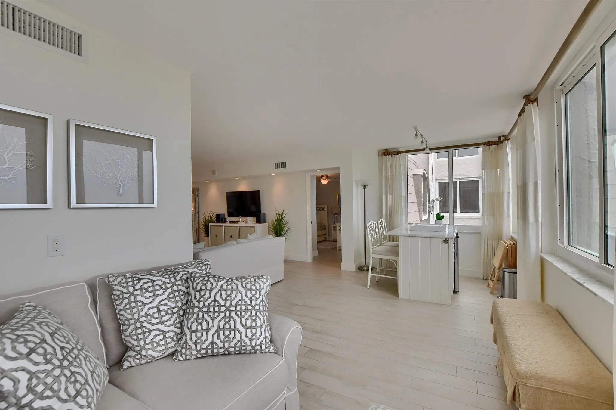 2000 S Ocean Boulevard, #705