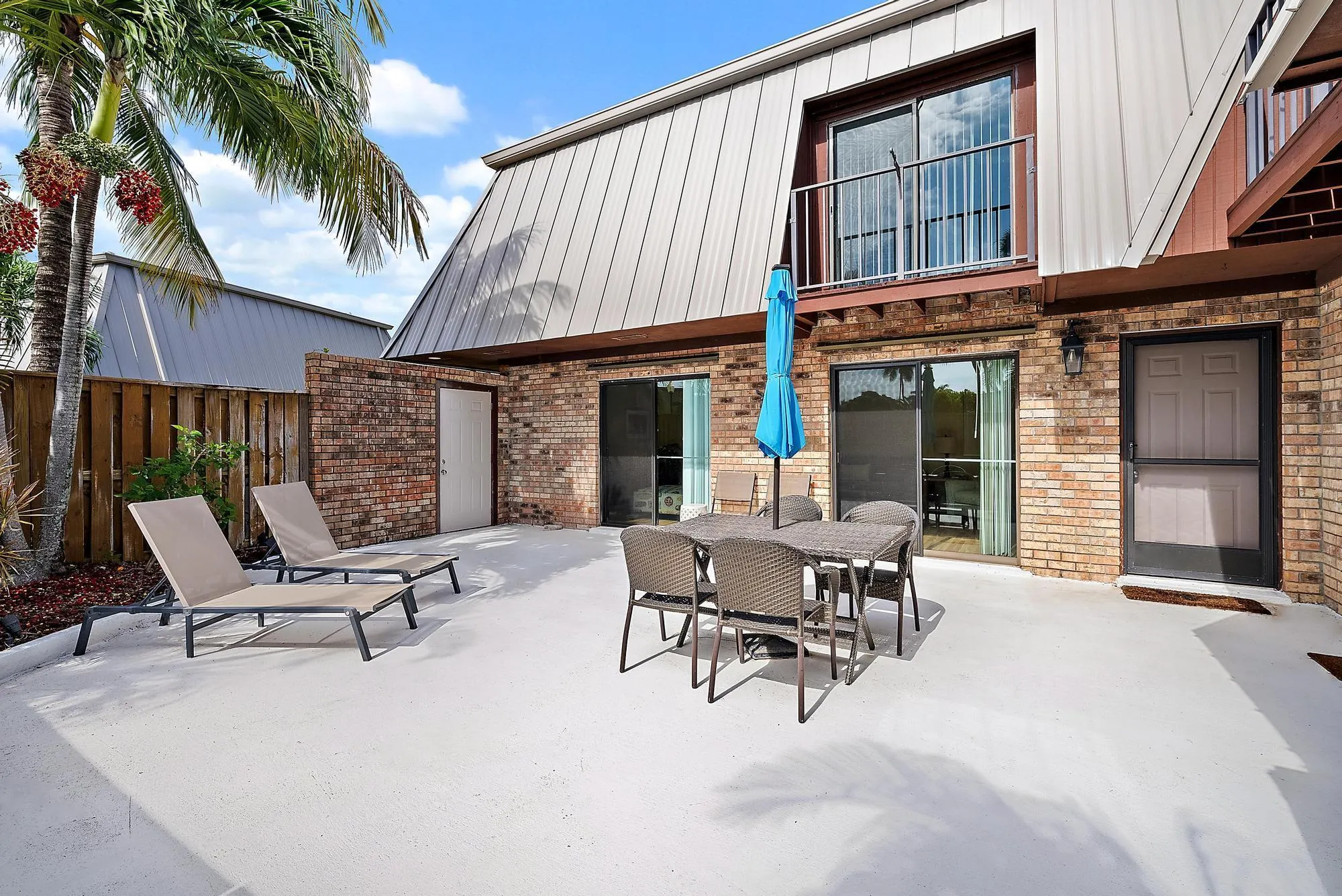 1420 Ocean Way, #28c