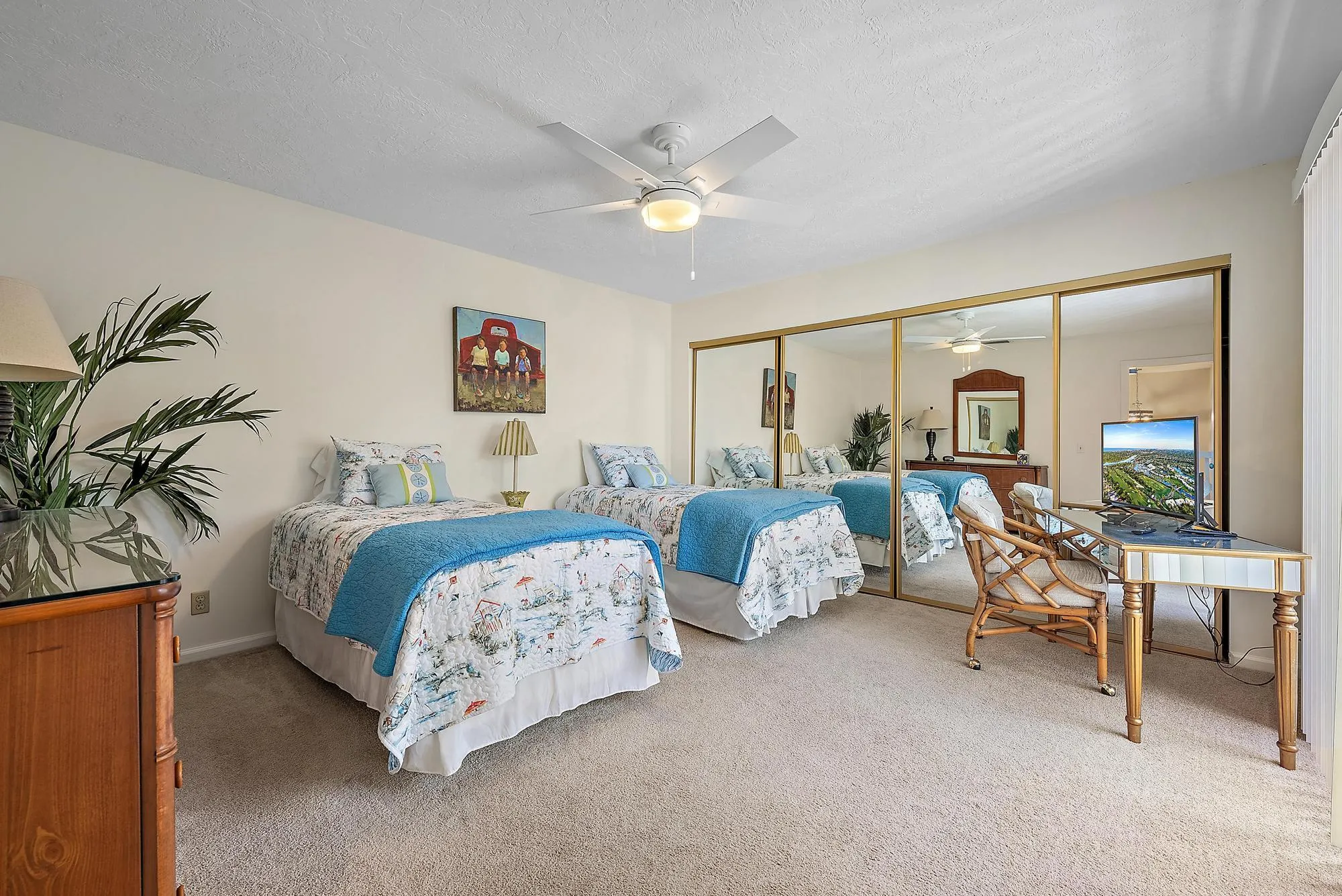 1420 Ocean Way, #28c