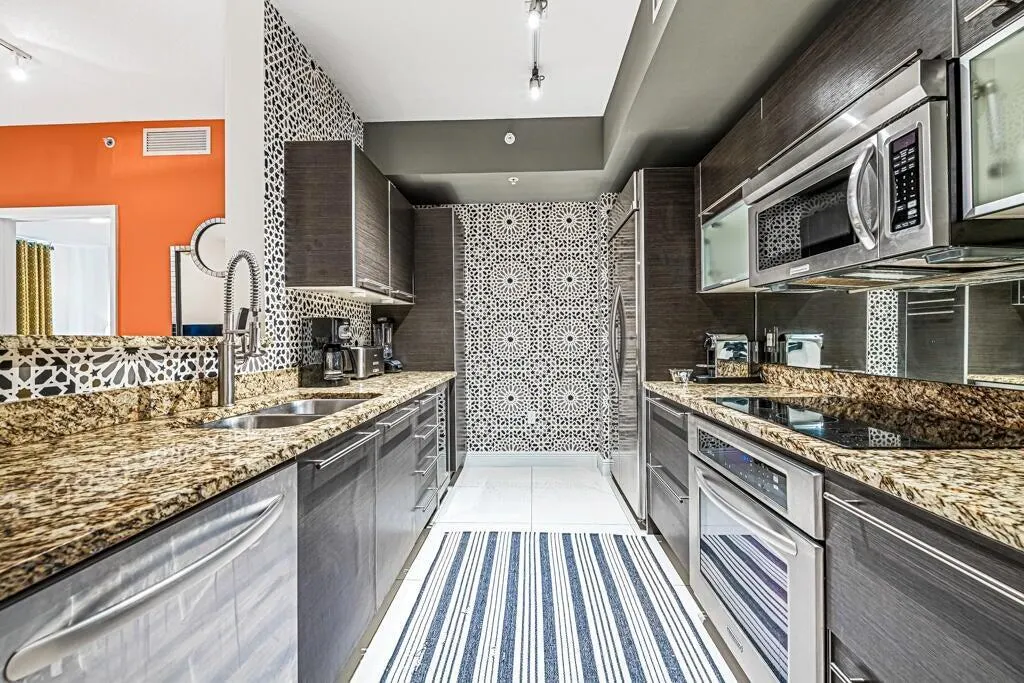 550 Okeechobee Boulevard, #306