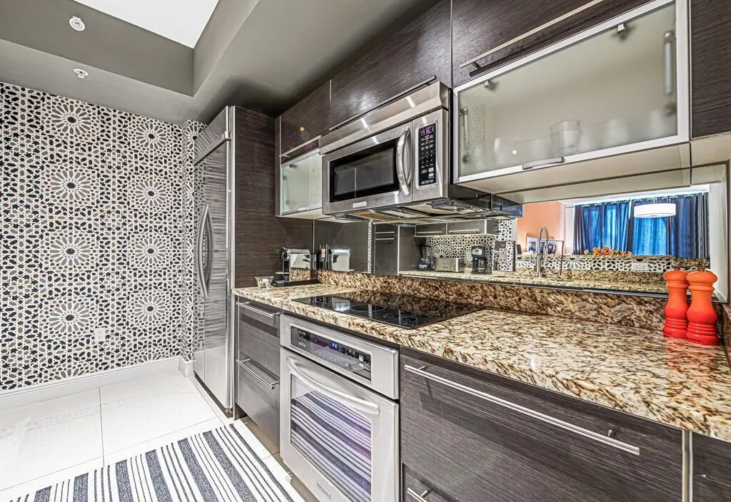 550 Okeechobee Boulevard, #306