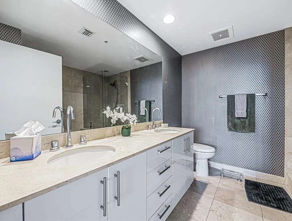 550 Okeechobee Boulevard, #306