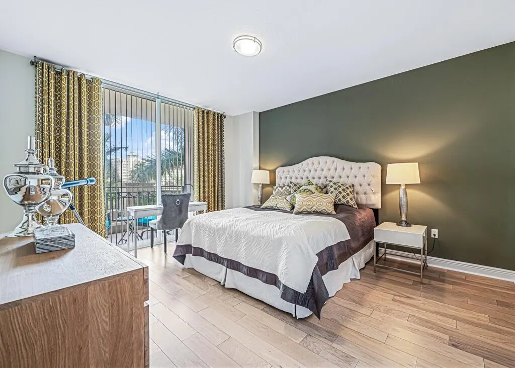 550 Okeechobee Boulevard, #306