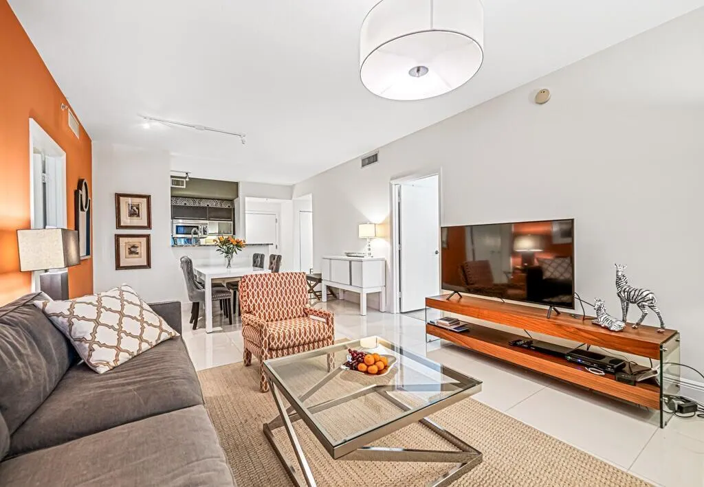 550 Okeechobee Boulevard, #306