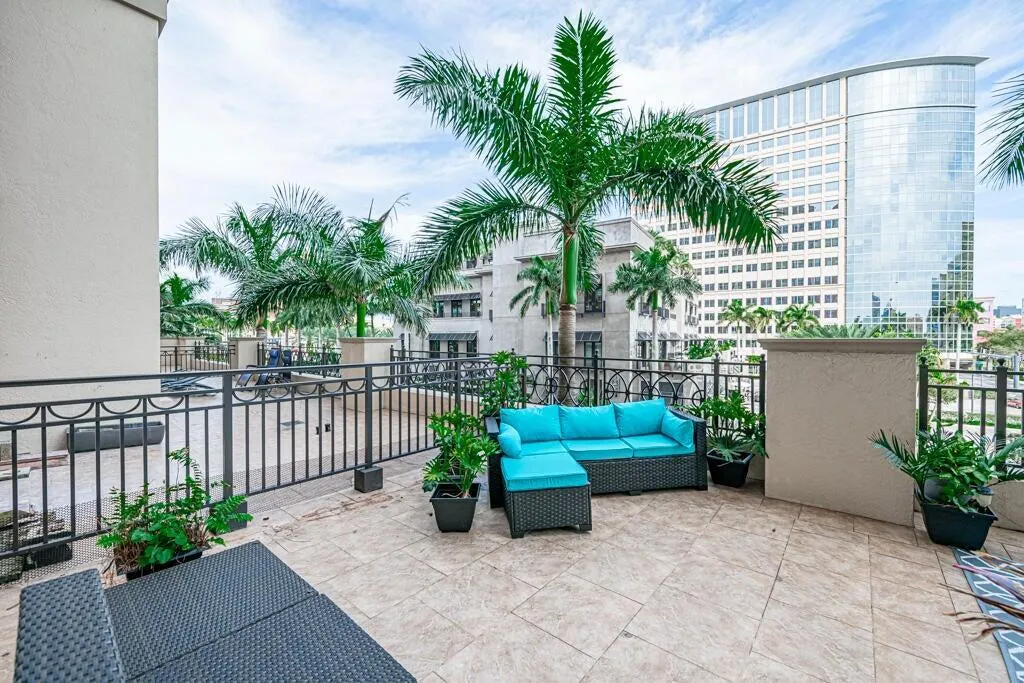 550 Okeechobee Boulevard, #306