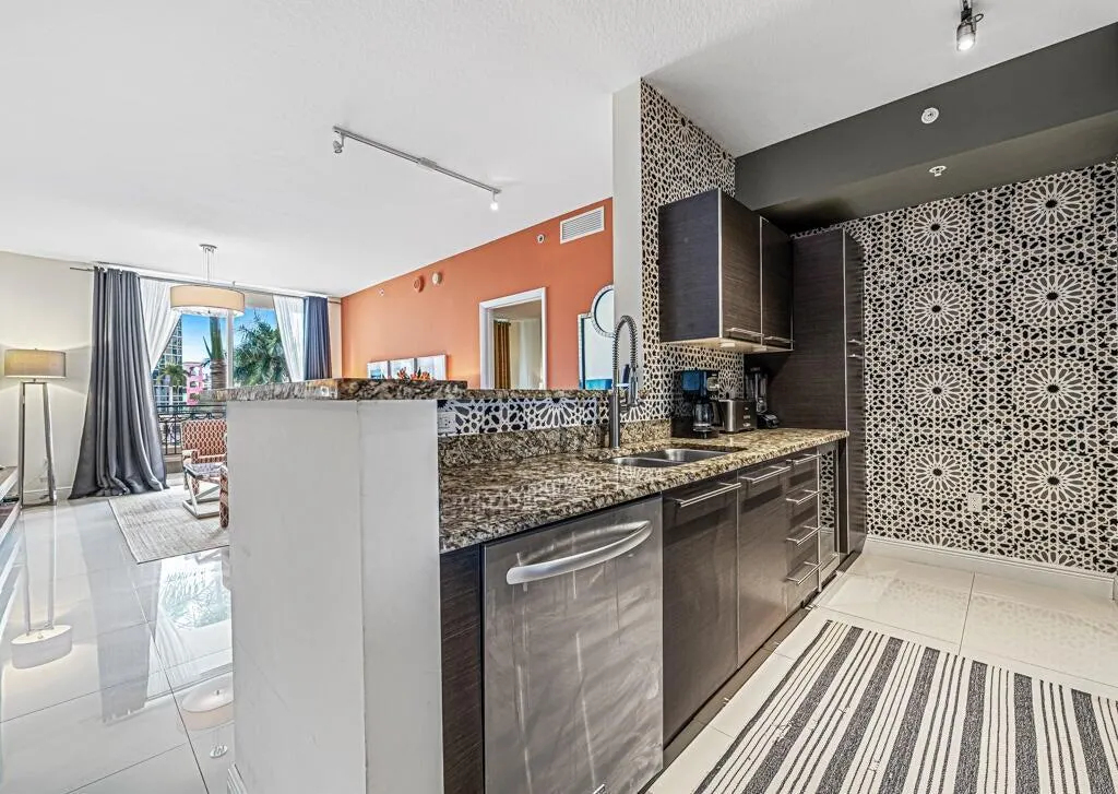 550 Okeechobee Boulevard, #306