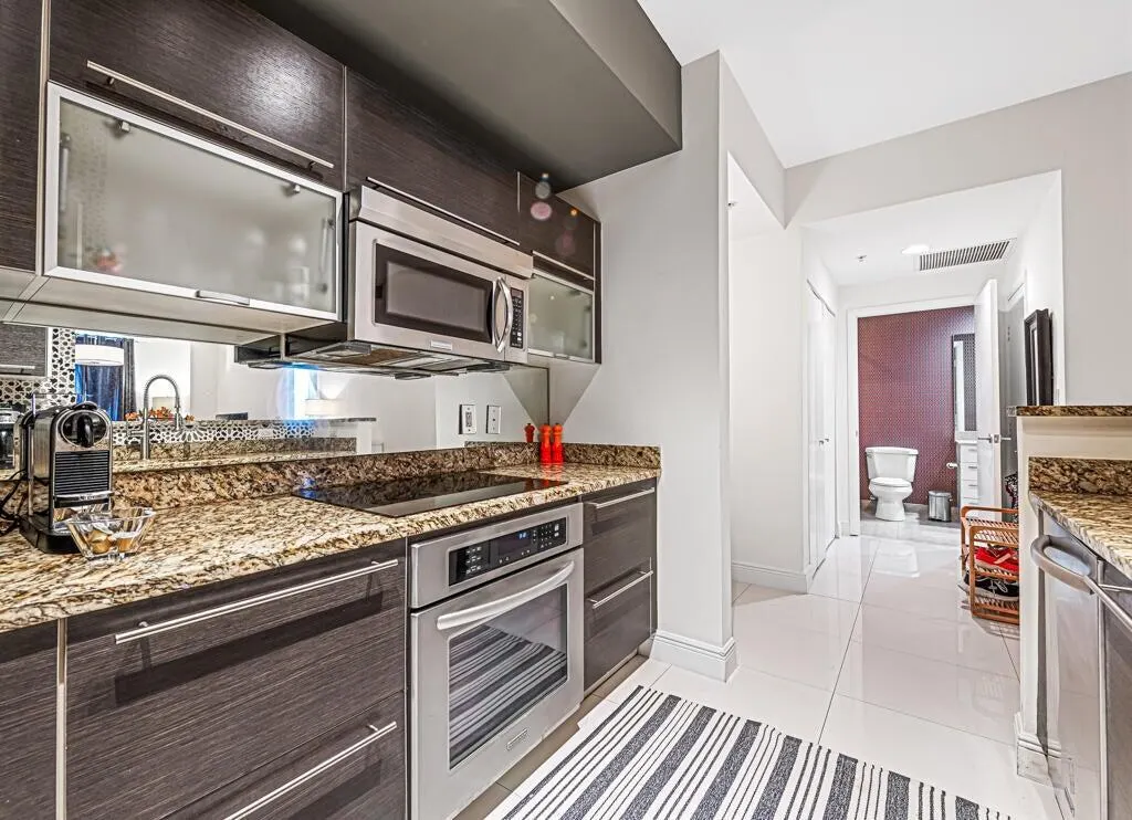 550 Okeechobee Boulevard, #306