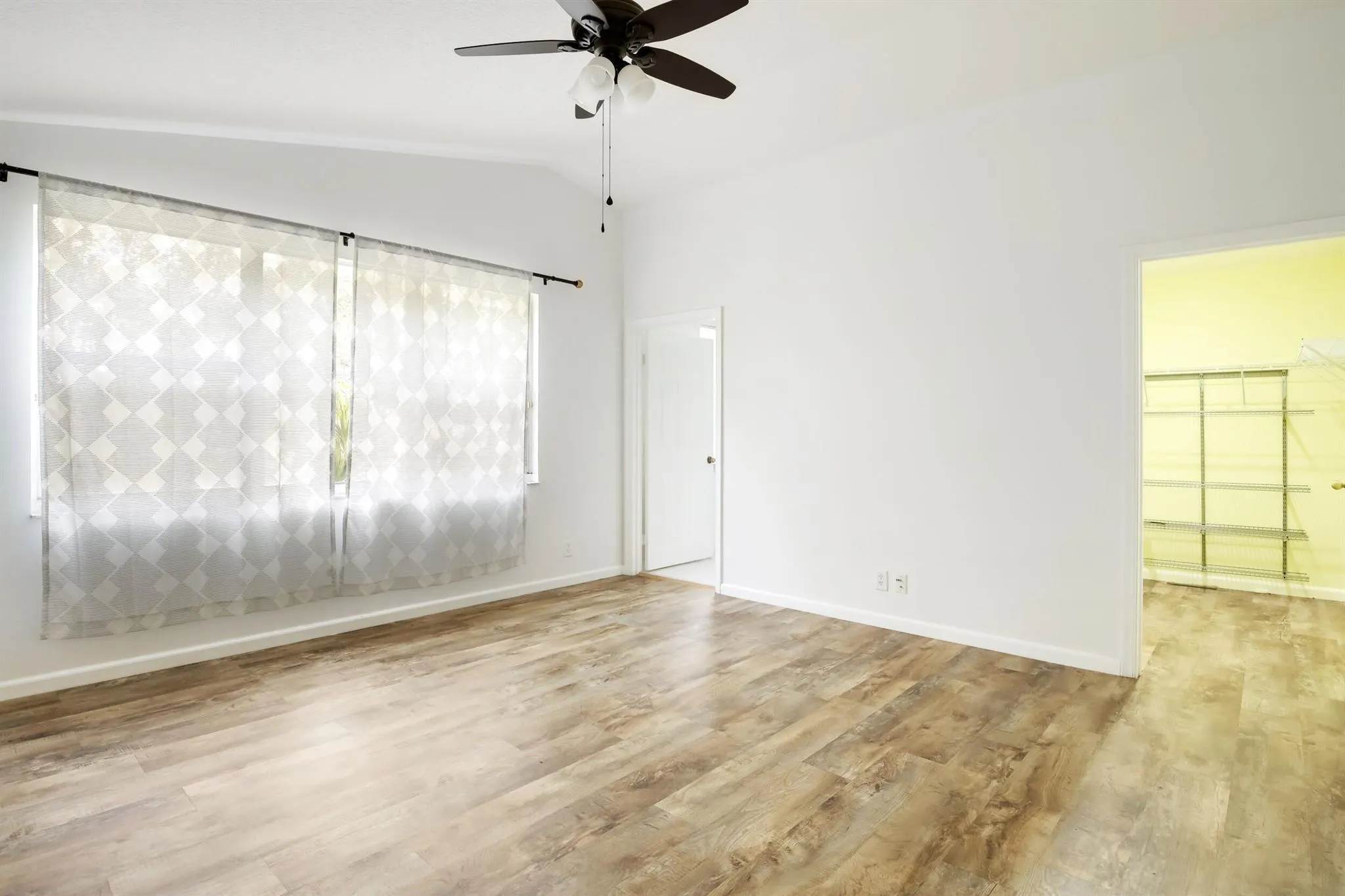 6420 Park Lake Circle