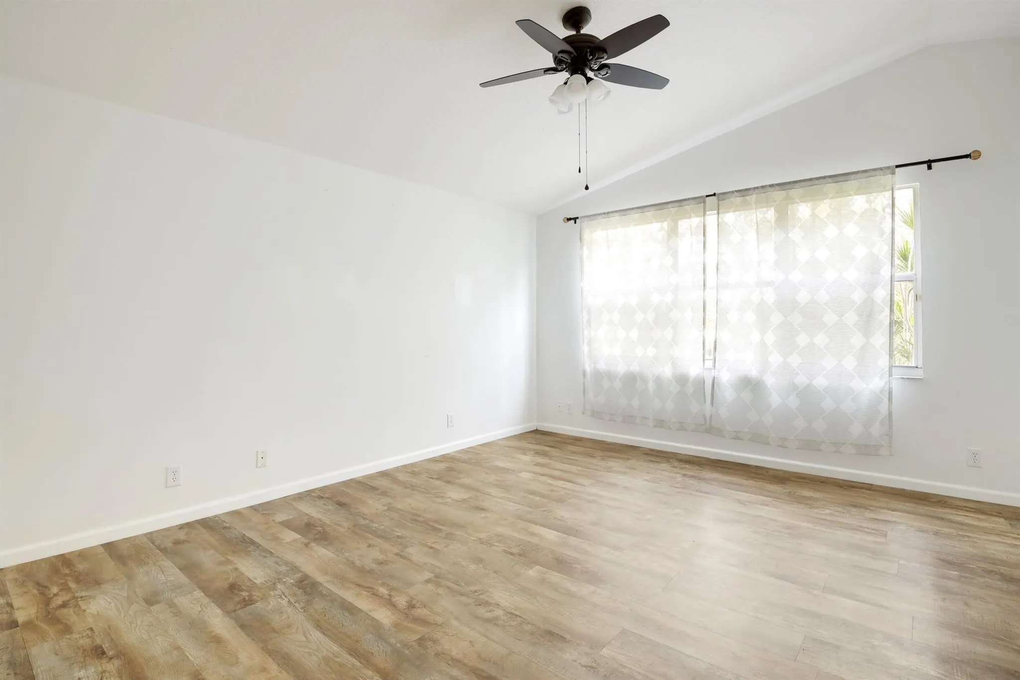 6420 Park Lake Circle