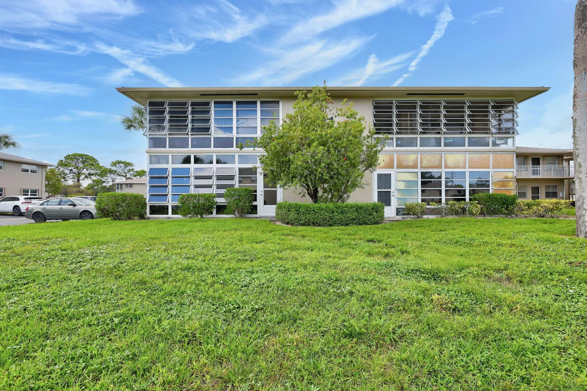 21 Lake Vista Trail, #101