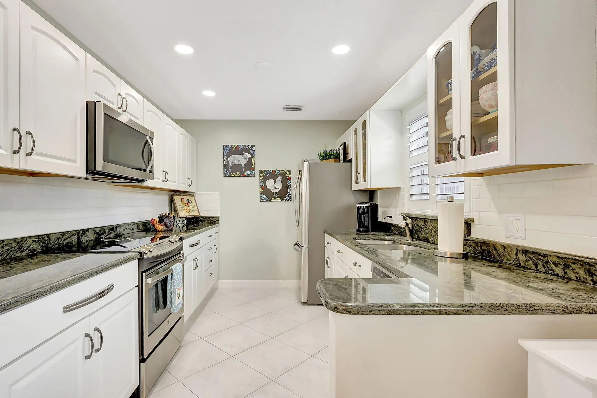 21 Lake Vista Trail, #101