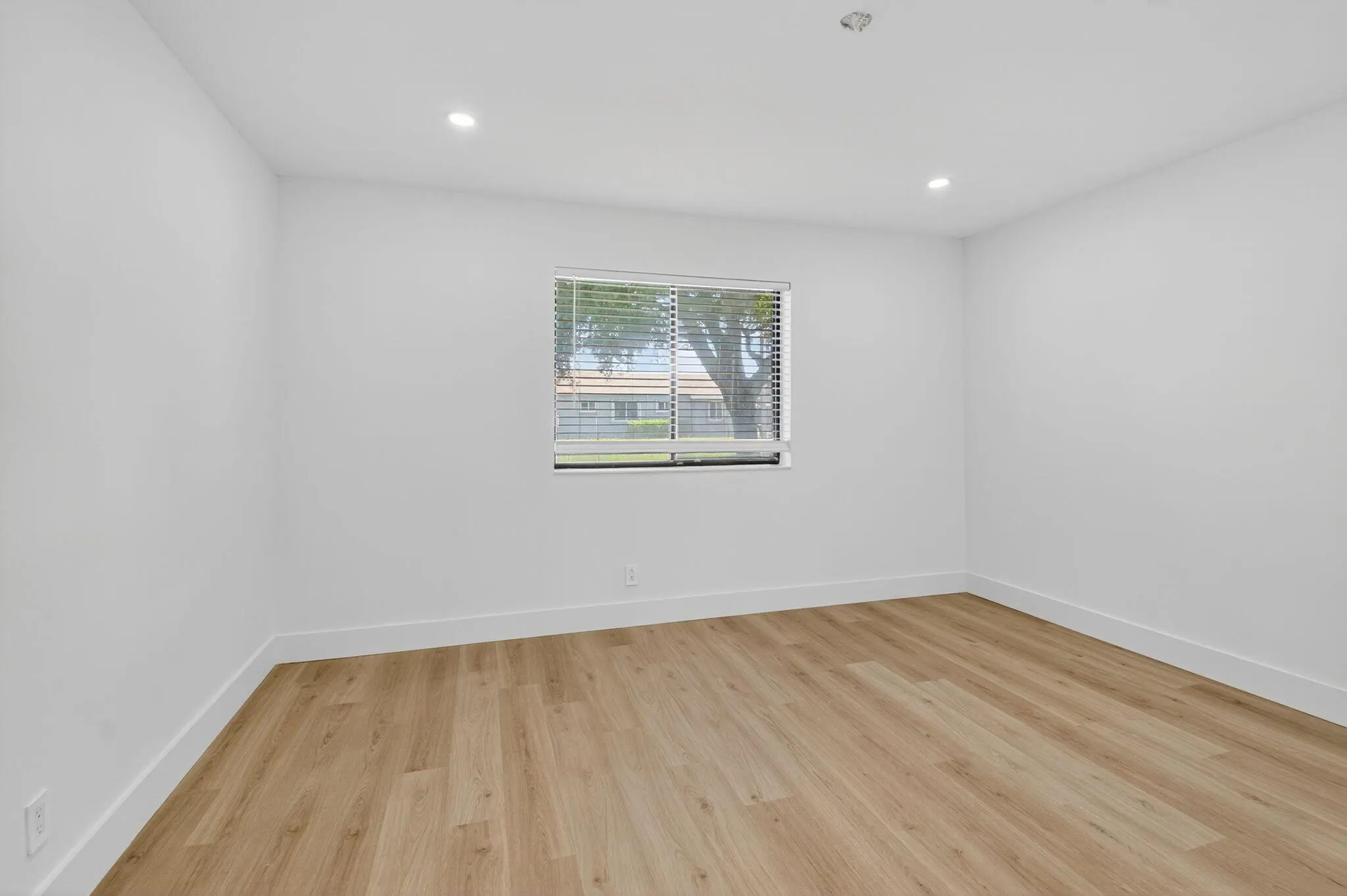 14757 Wildflower Lane