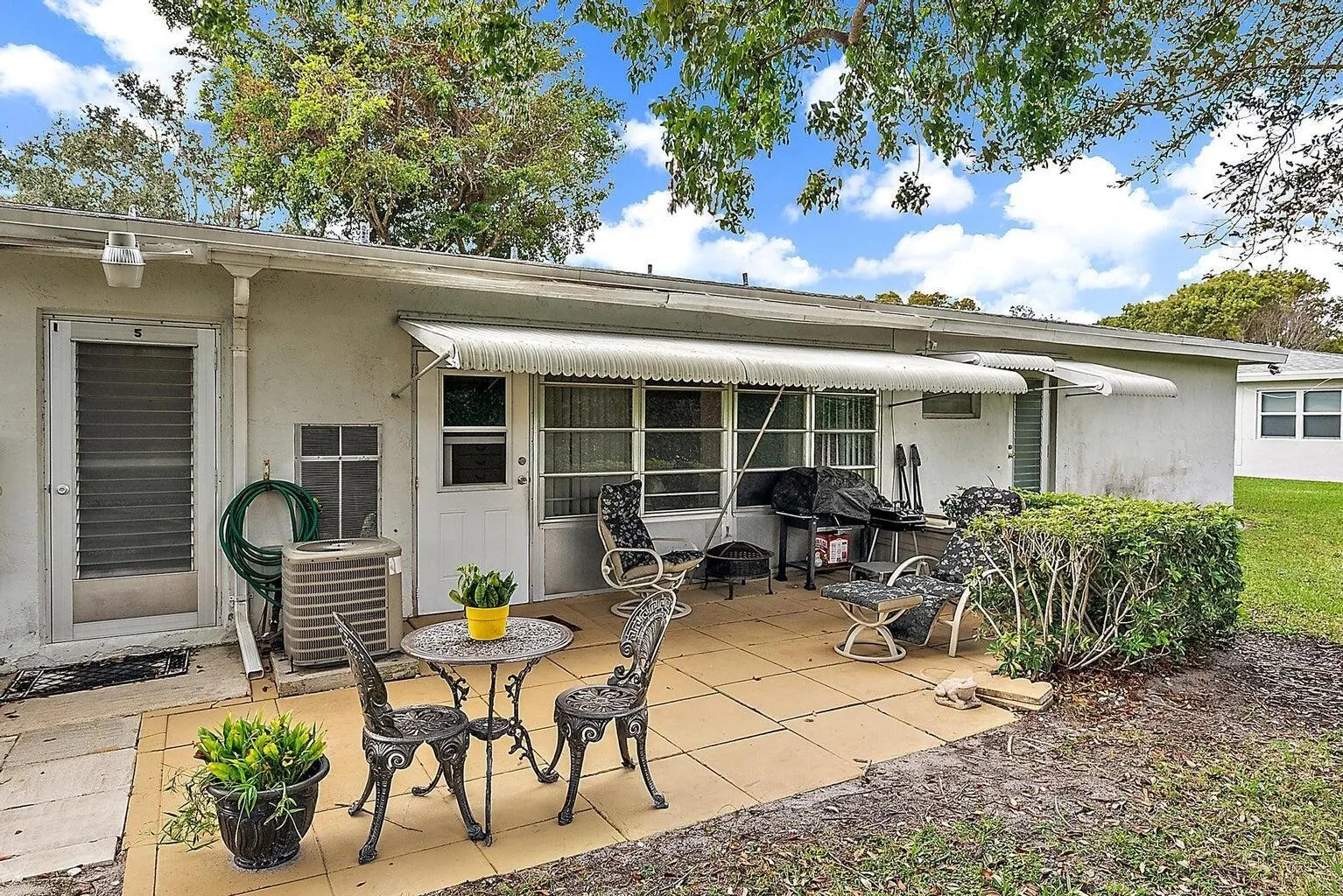 7374 E Oakridge Circle