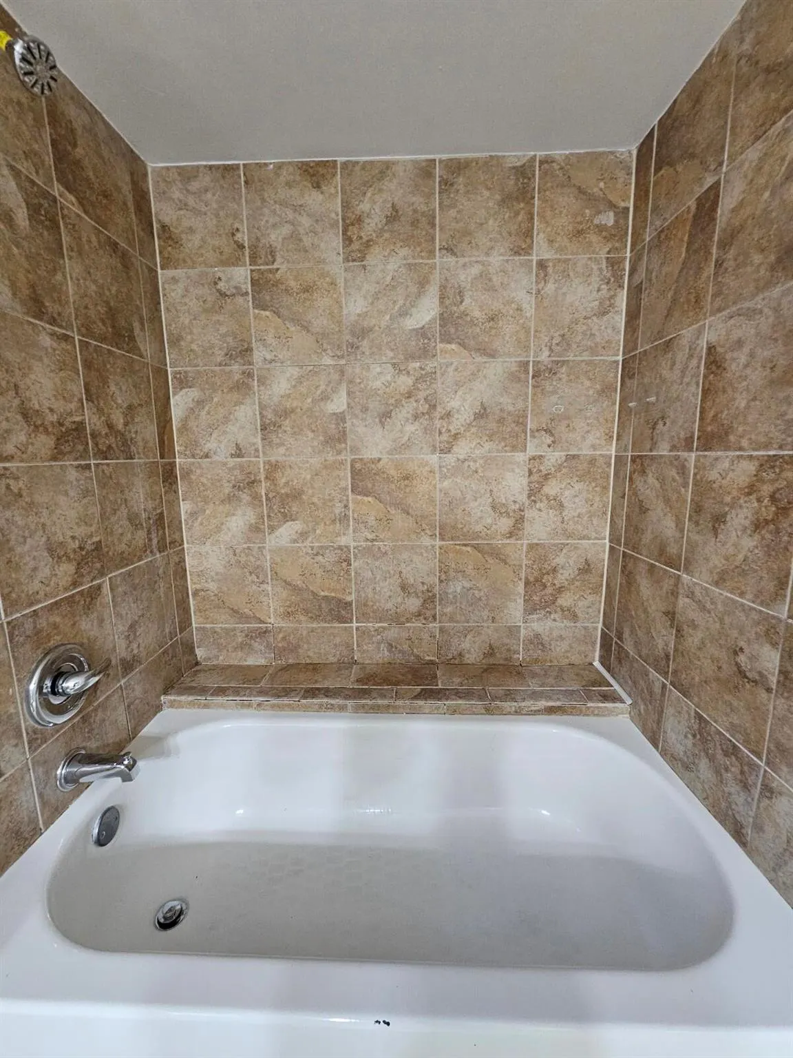 2000 N Congress Avenue, #209