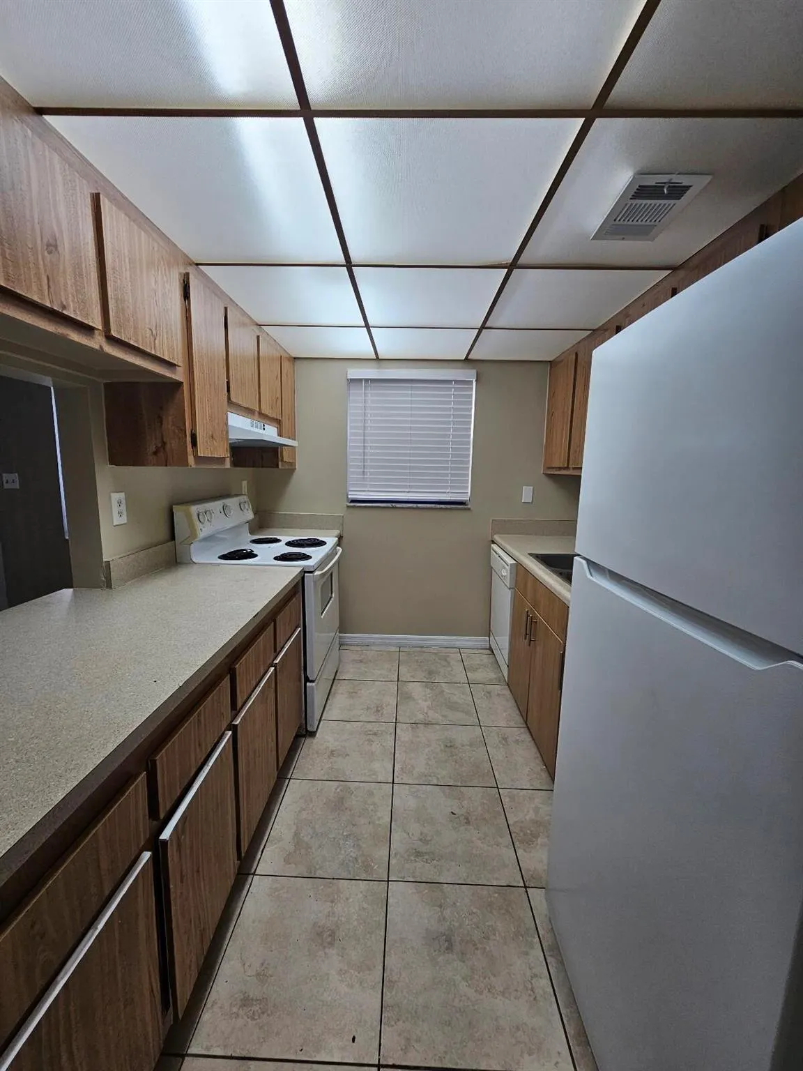 2000 N Congress Avenue, #209