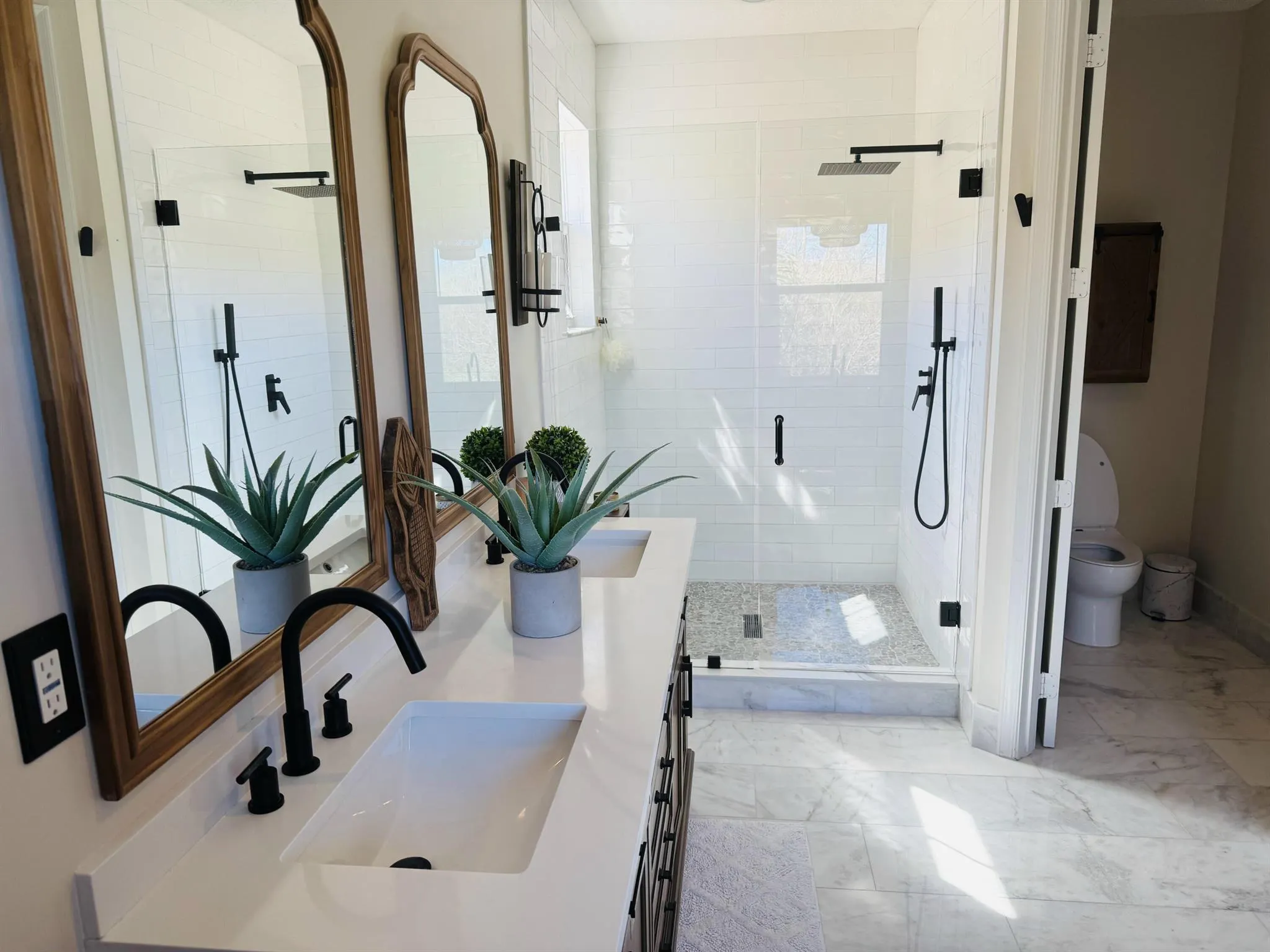 2122 Sabal Tree Court