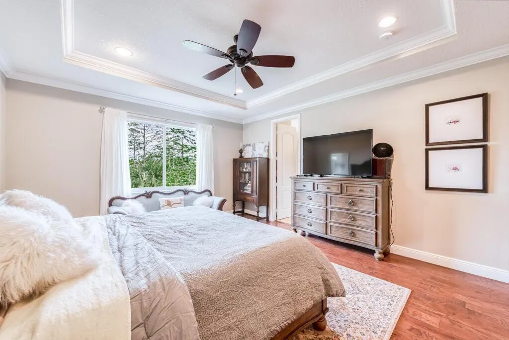 2122 Sabal Tree Court