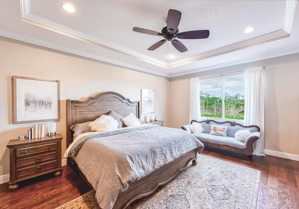 2122 Sabal Tree Court