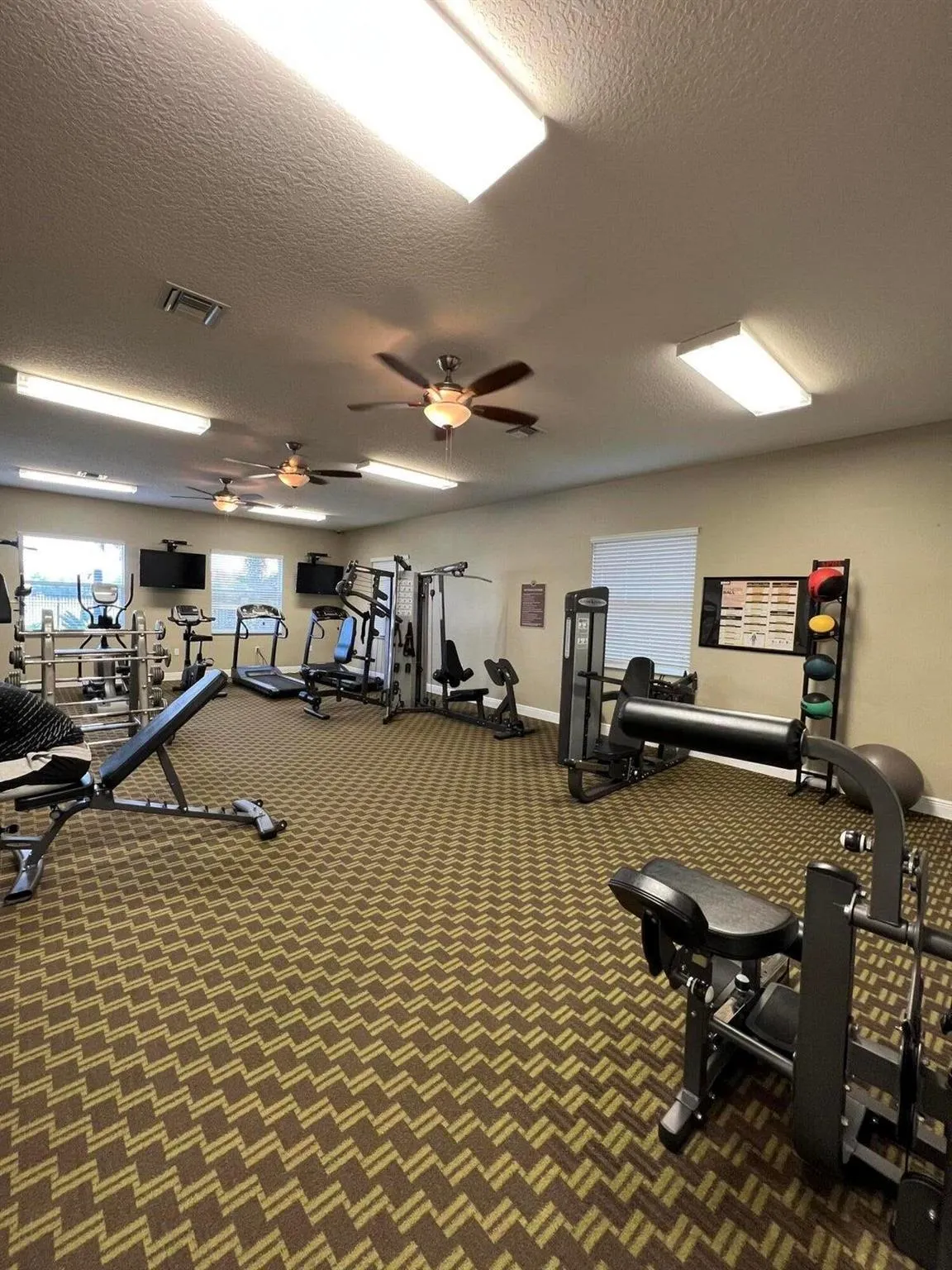 2122 Sabal Tree Court