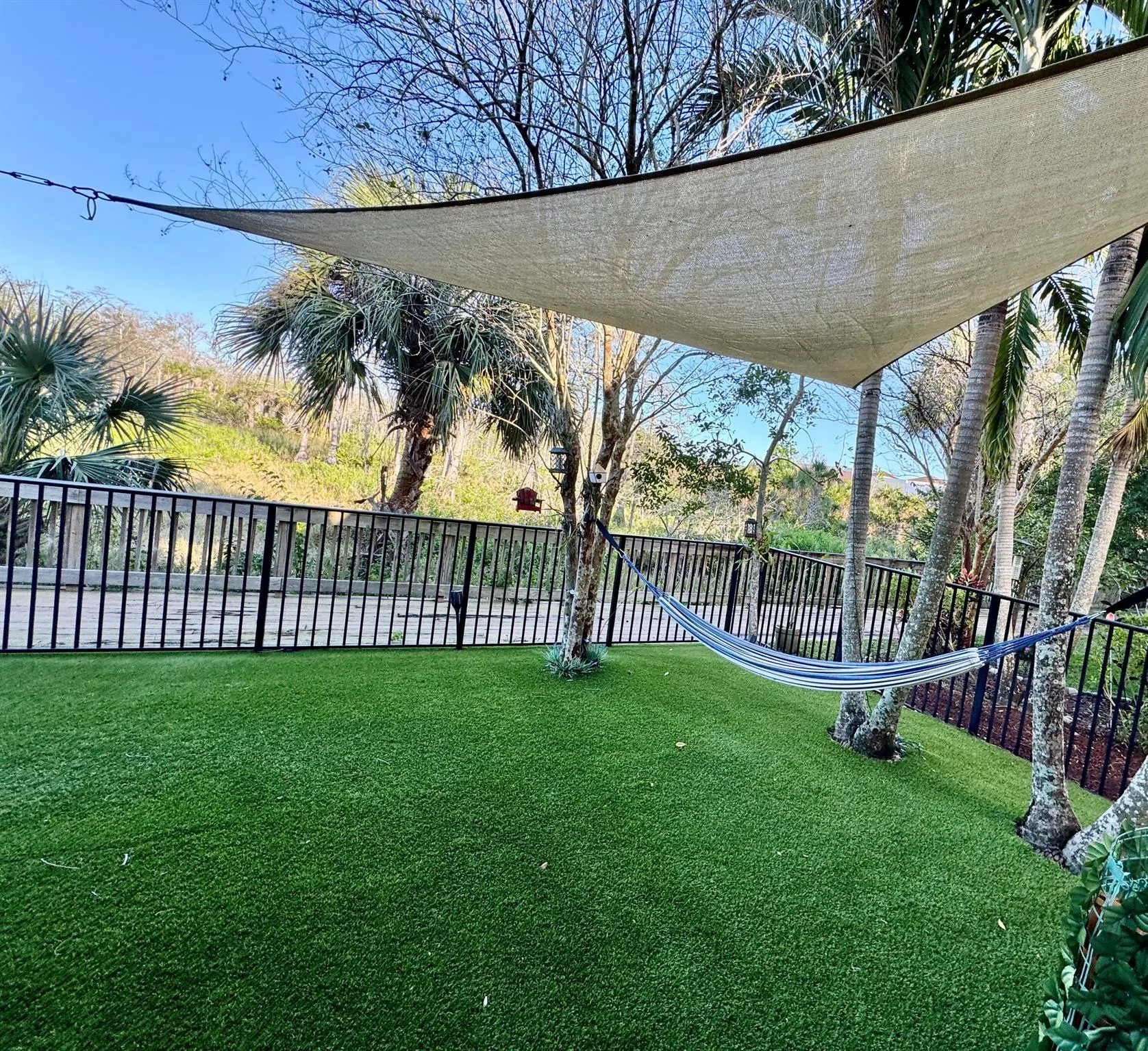 2122 Sabal Tree Court