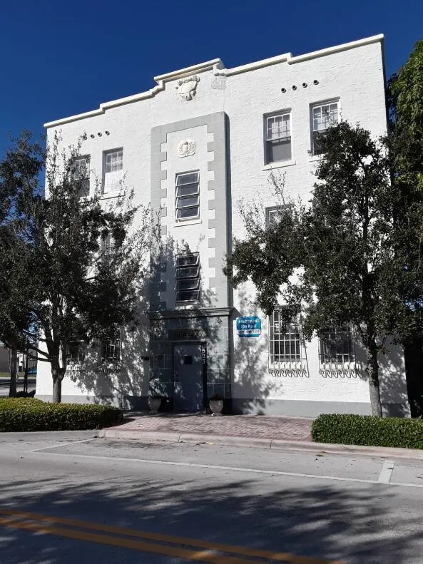 523 24th Street, #12