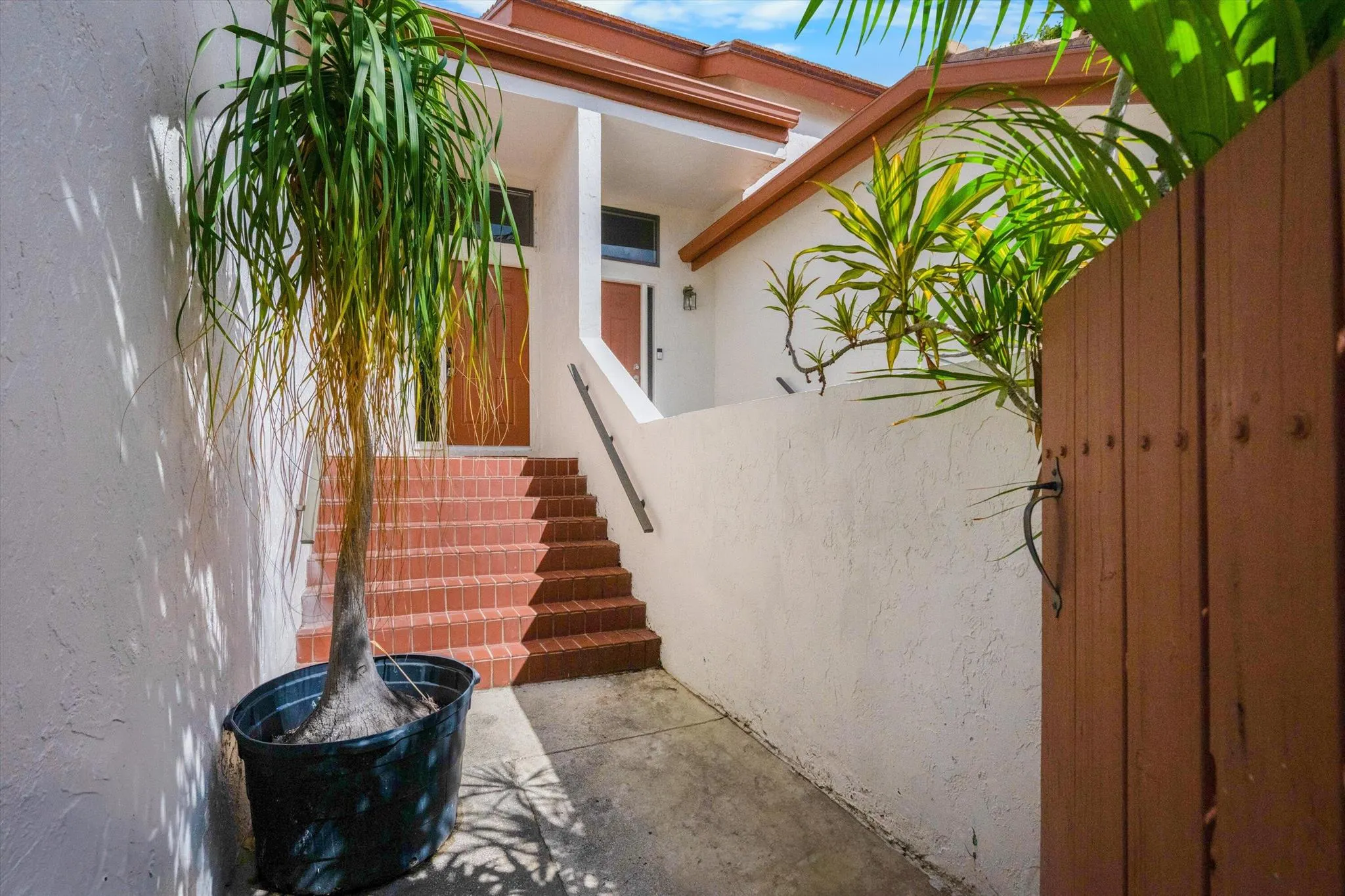 12628 Shoreline Drive, #9e