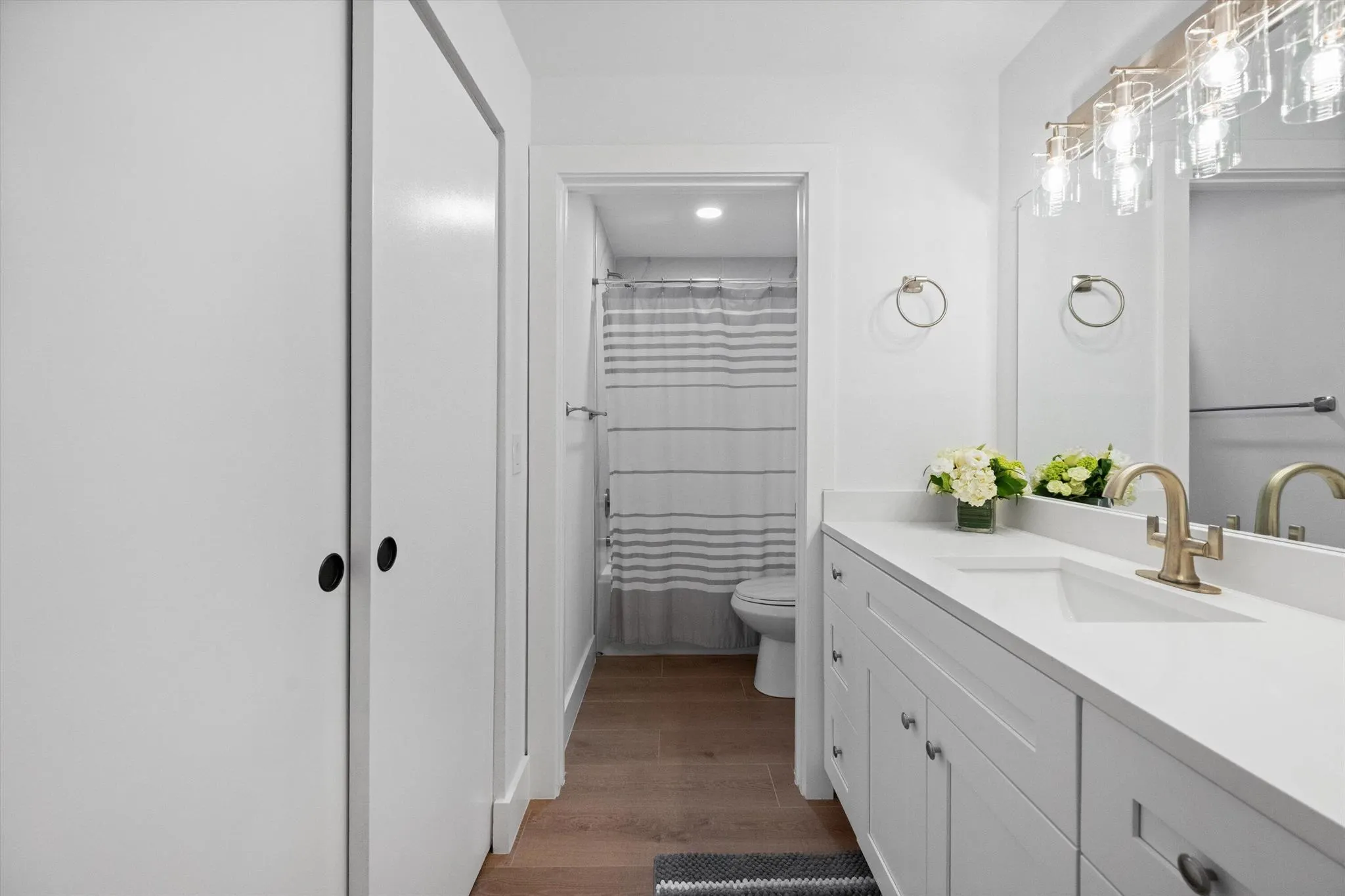 12628 Shoreline Drive, #9e