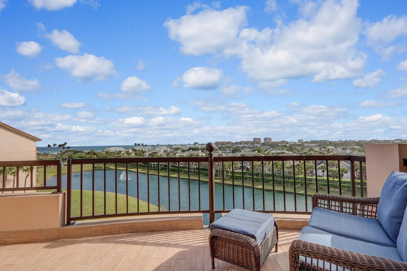 301 Ocean Bluffs Boulevard, #5040