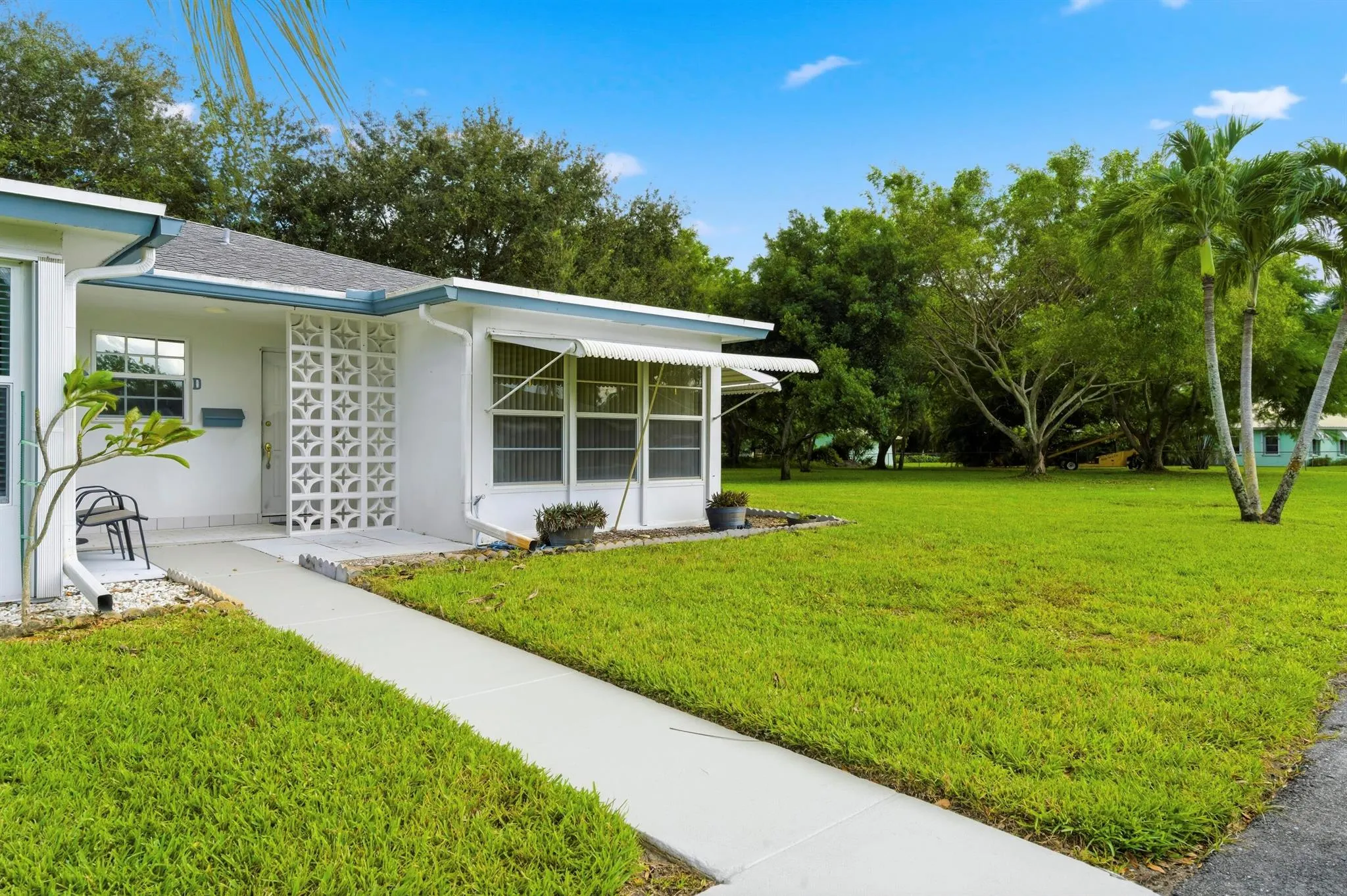 1167 S Drive Circle, #D