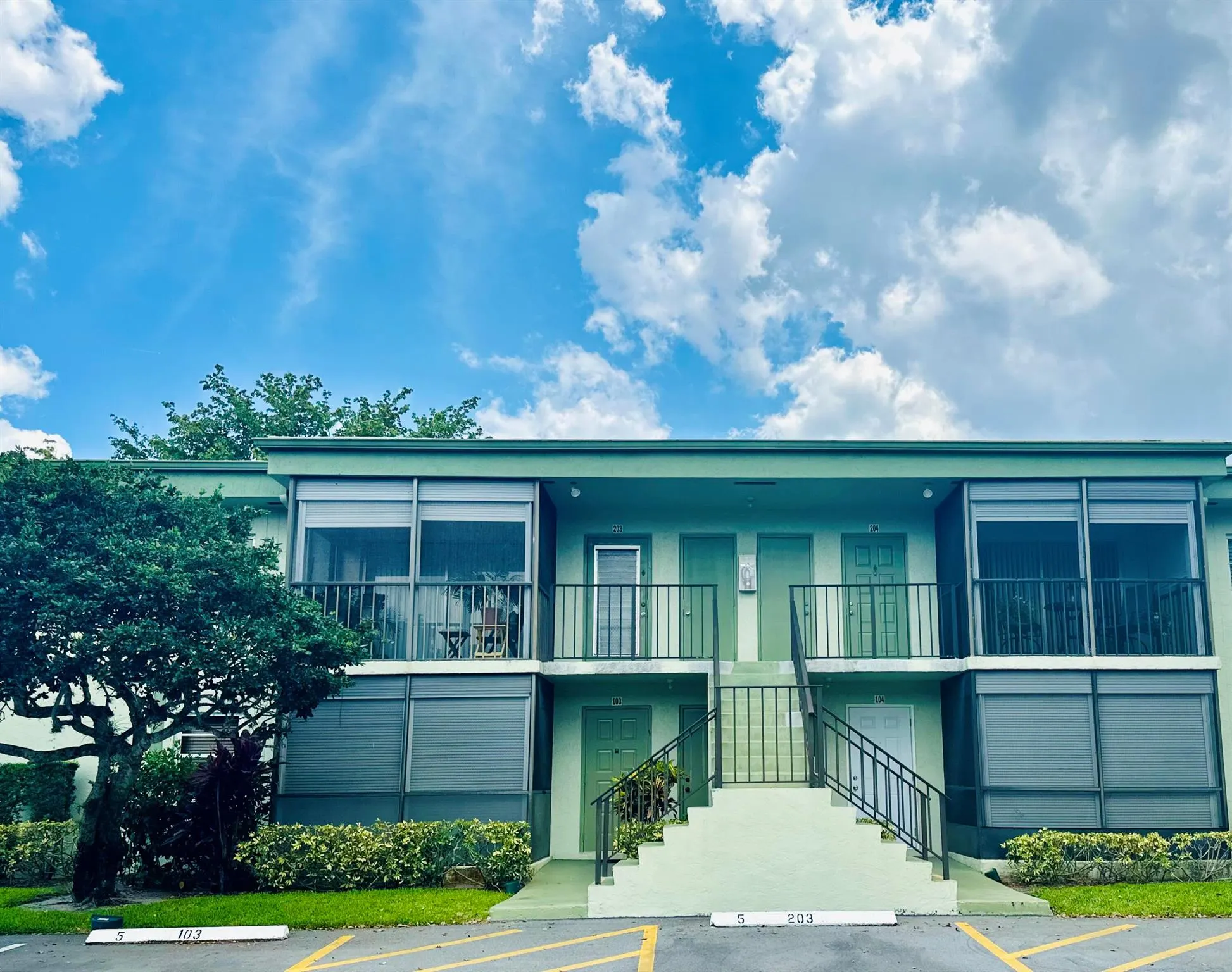 7527 S Oriole Boulevard, #104