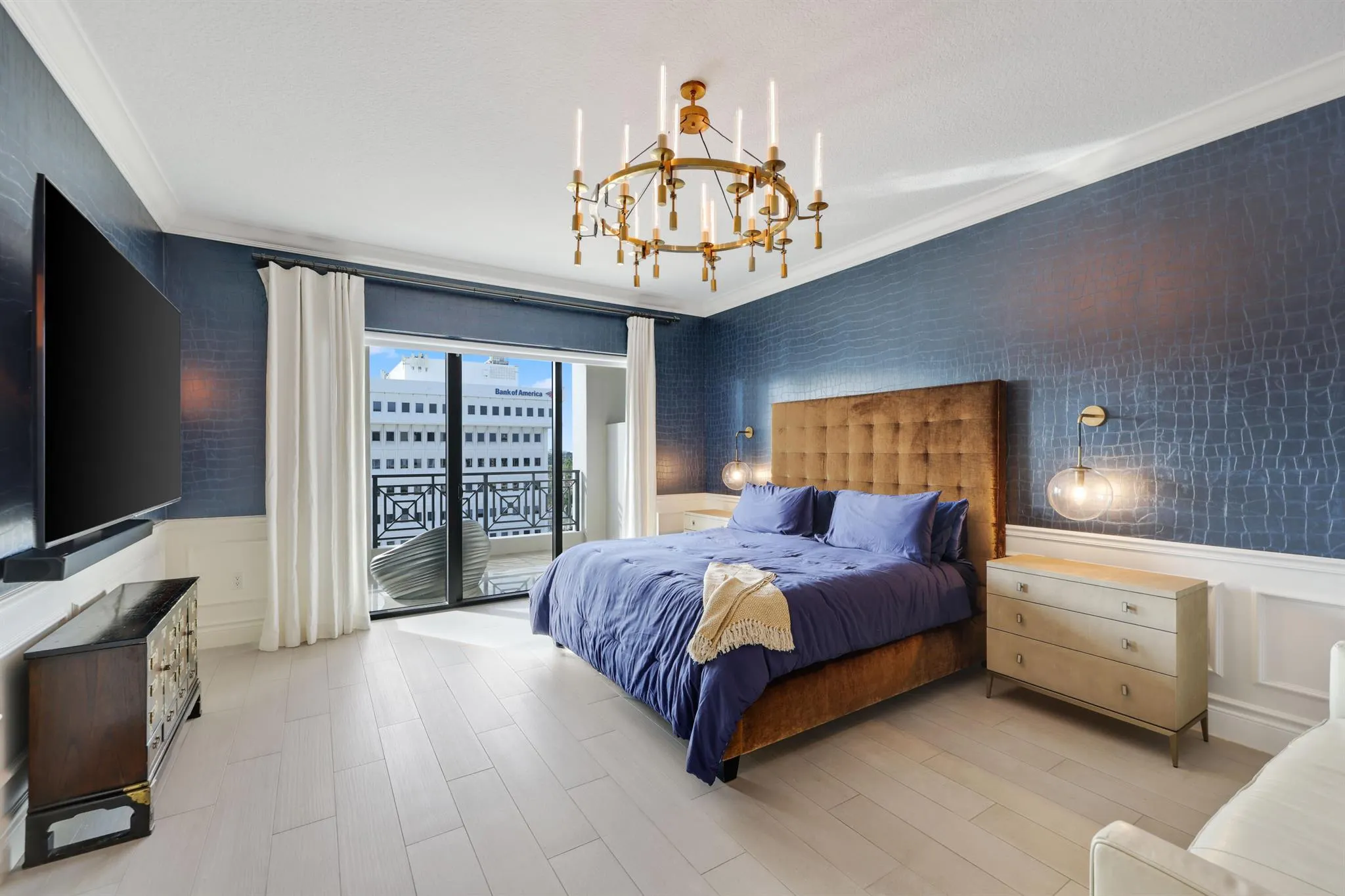 200 E Palmetto Park Road, #811