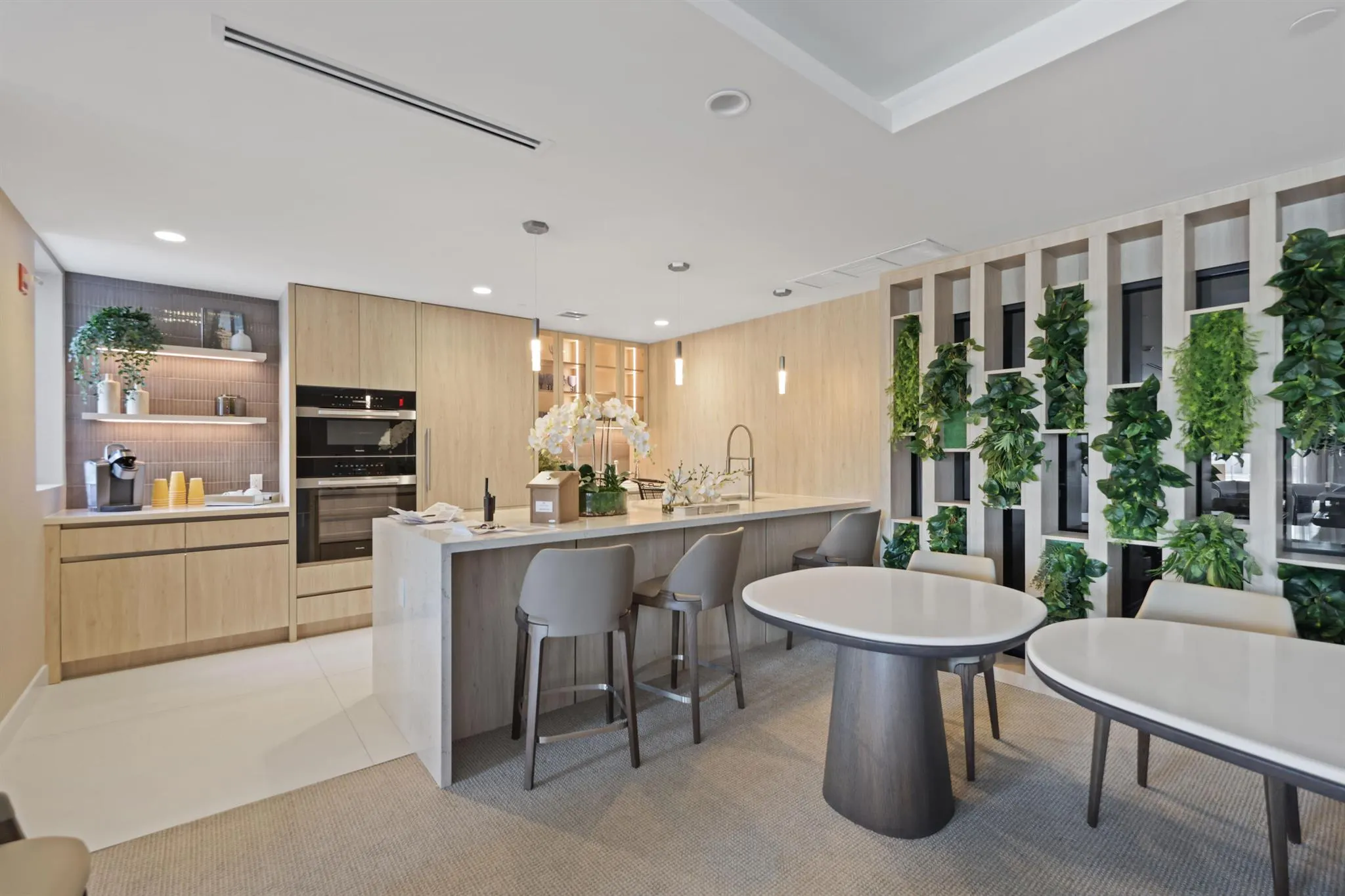 200 E Palmetto Park Road, #811